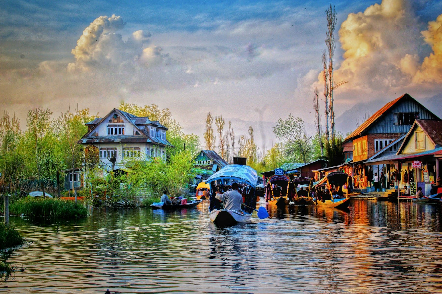 Jammu & Kashmir destination guide